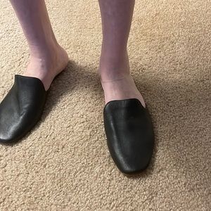 Chinese laundry flats